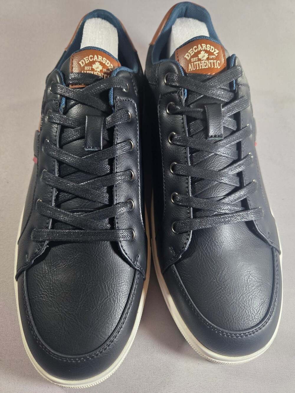 Decarsdz Men's Casual Lace-Up Low-Top Sneakers